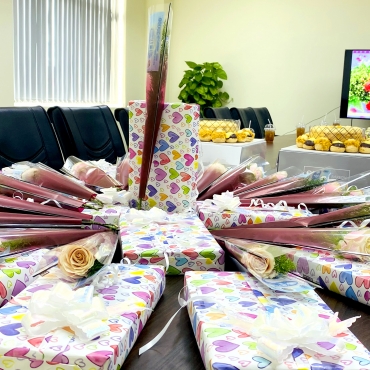 Mừng Ngày Quốc Tế Phụ Nữ 8-3